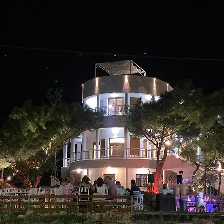 Villa Kallithea *