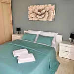 Villa Kallithea Residence Private Pool & Jacuzzi Ideal For Events & Groups *
