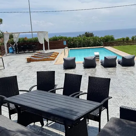 Kallithea Private Pool & Jacuzzi Ideal For Events & Groups
