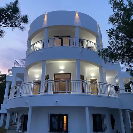 Kallithea Private Pool & Jacuzzi Ideal For Events & Groups *