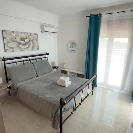 Kallithea Private Pool & Jacuzzi Ideal For Events & Groups
