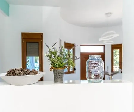 Kallithea Private Pool & Jacuzzi Ideal For Events & Groups