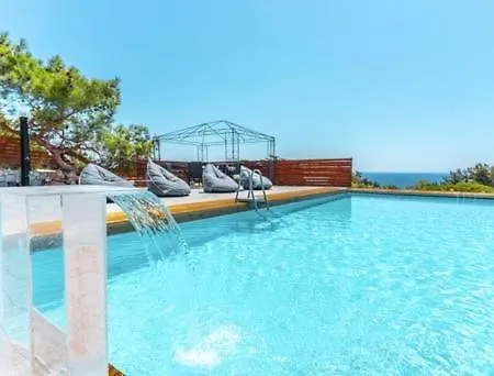 Willa Kallithea Private Pool & Jacuzzi Ideal For Events & Groups