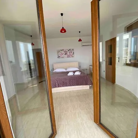 Kallithea Private Pool & Jacuzzi Ideal For Events & Groups *
