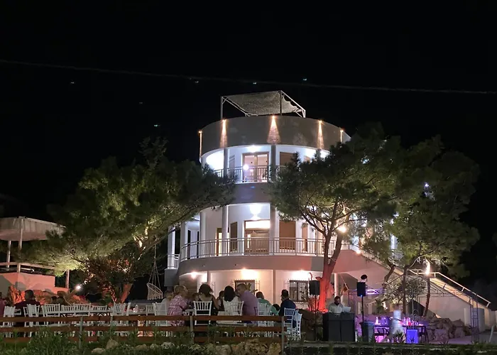 فيلة Kallithea *